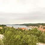 With Sea View *