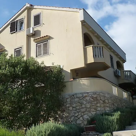 Apartman With Sea View