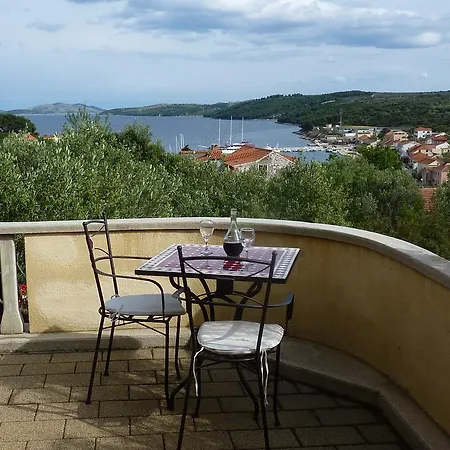 Apartament With Sea View *