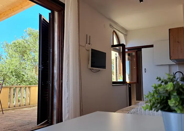 With Sea View Апартаменты Сали